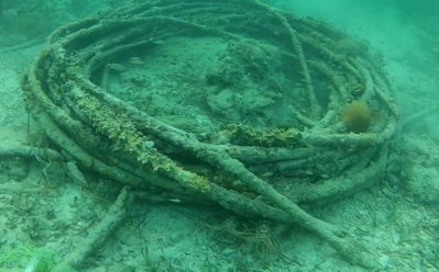 Illegal Florida Lobster Habitat Cable Spool.jpg